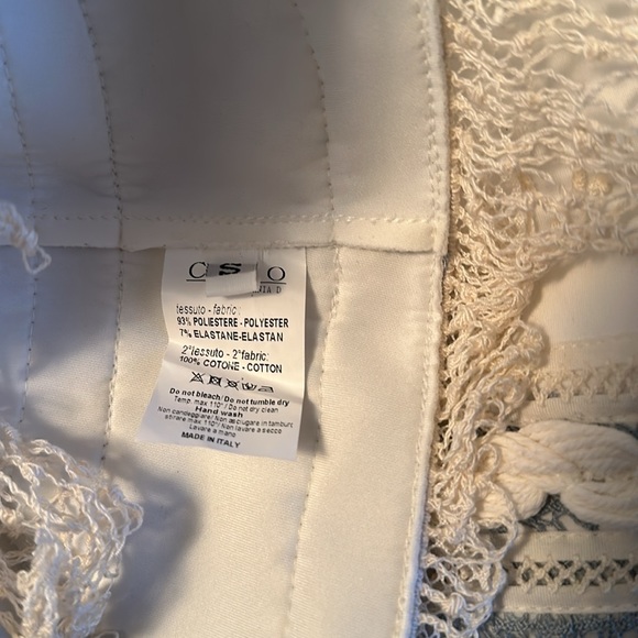 Chio shorts size small - Picture 6 of 7